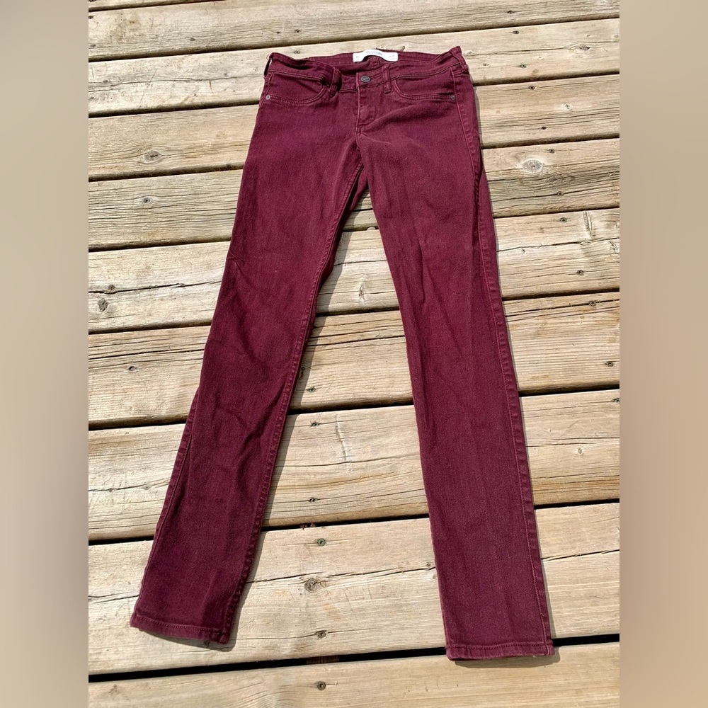 ⭐️ Abercrombie & Fitch Women's Burgundy Skinny Jeans - Picture 2 of 4